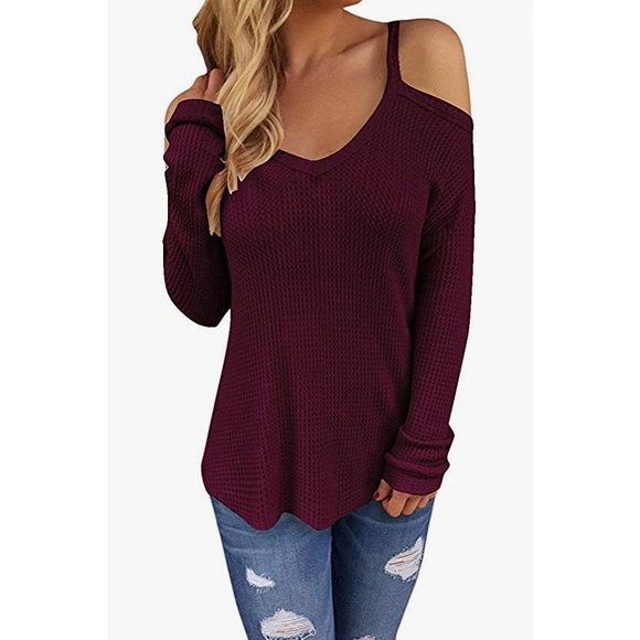 Tops - NWT! V Neck Cutout Sweater- Small